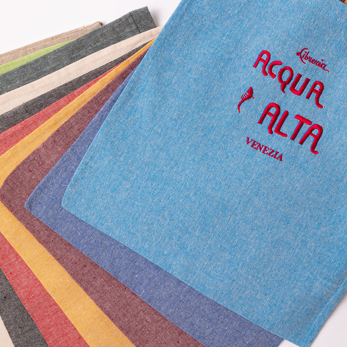Shopper in cotone con ricamo - gruppo 1 - Libreria Acqua Alta Venezia